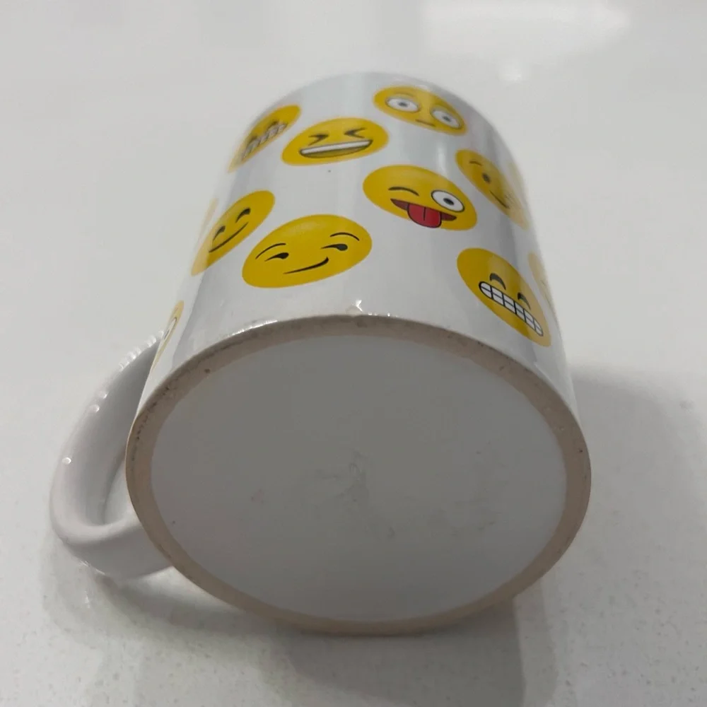 Emoji Emoticons Coffee Mug Cup Yellow‎ Faces Emotions Funny Smiley